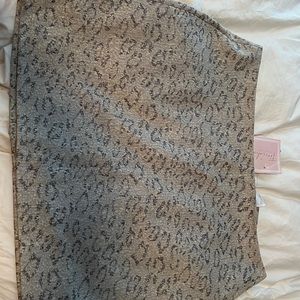 Grey leopard skirt